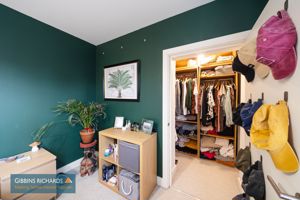 Bedroom- click for photo gallery